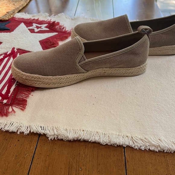 Clarks collection soft cushion suede espadrilles 7.5 - Picture 5 of 6